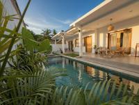 Villa Alamanda 1 with 2 bedrooms and pool - B&B Katilampak