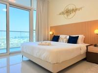Mahenti - Stunning Golf View Studio in Damac Hills - B&B Dubái
