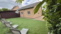 Pajtás Apartman - B&B Balatonfenyves