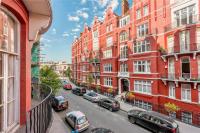 Elegant 5BR Central London Flat with Balcony - B&B London