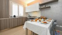 H2o Green Residence with 3 pools DesenzanoLoft Official Partner Homes & Villas by Marriott Bonvoy - B&B Desenzano del Garda