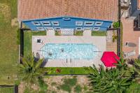 Modern Beachside Condo w Pool - South Padre Island - Chambres d'hôtes South Padre Island