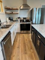 Treehouse w Mtn Sunset Views 1 Mile from Dwntwn - Ferienwohnung Asheville