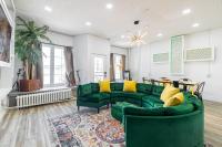 Bright & Airy Home w/Stylish, Contemporary Touches - B&B Detroit