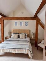 Character Village property - Ferienwohnung Wheatley