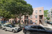 Modern 2BR Brooklyn Retreat Near Manhattan with Private Backyard - Chambres d’hôtes Brooklyn