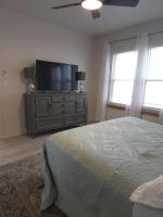 Twin Nest Duplex - Bed and Breakfast Irving