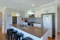 Charis by the Bay by Book Jervis Bay - B&B Vincentia