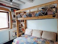 Chambre Lits Jumeaux avec Salle de Bains Commune