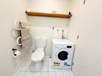 The Boardroom Loft - B&B Wellington