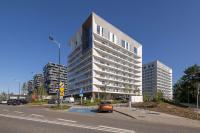 Nowoczesny Apartament w Katowicach z Balkonem w Pobliżu Spodka by Noclegi Renters - Chambres d'hôtes Katowice