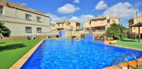 Stylish South House in Villamartin - Solarium and Pool view - Bed and Breakfast Villamartin