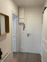 New! Grand studio 35m coeur de Fontainebleau - B&B Fontainebleau