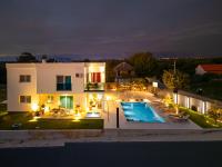 Villa Stay & Play - B&B Poličnik