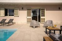 Villa Sunset Escape - Country Paradise with Pool - B&B Solarino