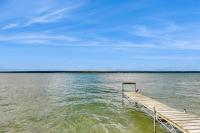 2BR Lakeside Home w/ Dock & Beach in Aurora! - Ferienwohnung Aurora