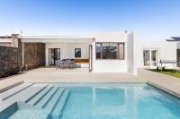 Villa Cactus - Large Private Plot - Heated Pool & BBQ - Luxury Vacation - Chambres d’hôtes Playa Blanca