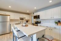 Relax Poolside Central Group Getaway in Mesa! - B&B Mesa