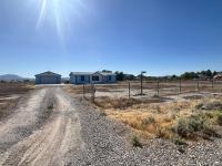 Death Valley PrairieFire 3bd 2ba Home w Kitchen - B&B Pahrump