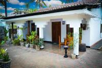 Guru Guest House - Bed and Breakfast Trincomalee
