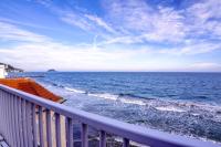 Alassio Lemon & Salt Seafront Apartment with Amazing Terrace - Prime Central Beach Location - Ferienwohnung Alassio