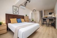 Beachfront Design LUX Studio Apartment - Bed and Breakfast Estepona
