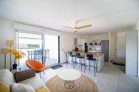 FRGK "BEL AZUR 1 BDR Luxury Sea View Parking AC WIFI HIGH SPEED " - B&B Antibes