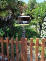 Charmant pavillon ombragé - B&B Vendres