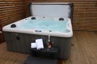 Blackburn Retreat Hot Tub Couples Retreat - Chambres d’hôtes Bridlington