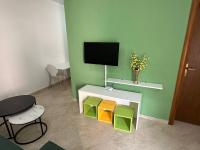 One Bedroom Apartment