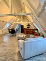 Sous les toits des Jacobins, 3 chambres, WiFi - B&B Amiens