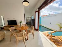 Lily House 2 Cozy 2BR Pool Villa near Pandawa - Bed and Breakfast Ungasan
