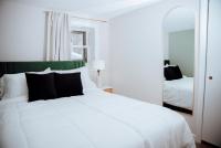 Two Bedroom Apartment Near Downtown Boston with Free Parking - B&B Revere