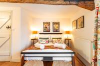 The Old Paul Pry by Leap Escapes - B&B Holt