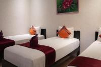 Camera Tripla Superior