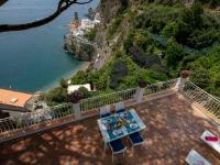 Sea View House With Lemon Grove In Atrani - Chambres d’hôtes Ravello