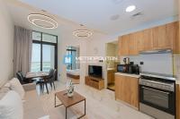 MCRE Modern 1BR, Steps to ADGM and Galleria Mall - B&B Abu Dhabi