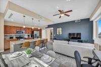 LAKE VIEWS | Paid Parking | Downtown | Gym - B&B Cleveland