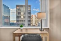 LAKE VIEW Sky-Suite in the Heart of Downtown! - Chambres d'hôtes Cleveland