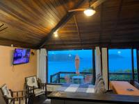 Preços de 02 a 8 pessoas - Pontal do Atalaia com piscina - B&B Arraial do Cabo