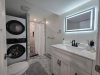 Modern & Cozy Suite - B&B Norwood