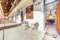 Black & White or Pop Art - Design Apartments with Parking & WiFi - Chambres d’hôtes Saronno