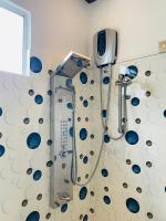 Dreibettzimmer mit Balkon
