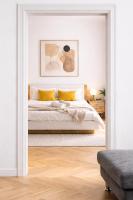 Spacious Altbau Gem - 3 Stops to Center - B&B Viena