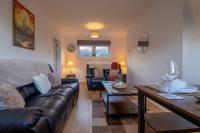 Raeburn House- 3 Bedrooms, 2 Bathrooms in Hamilton - Chambres d'hôtes High Blantyre