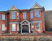 The Duplex with Air Conditioning & Private Deck Area - B&B Margate