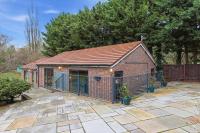Luxury 5 Bedroom with Pool & Games Room - B&B Potter Street