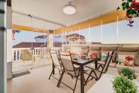 Cozy Deluxe home in RESERVA DEL HIGUERON - Area Sport Club Resort - Chambres d'hôtes Fuengirola
