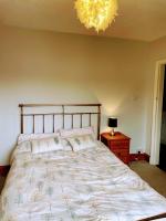En-Suite Private Room Brocton Village - B&B Bednall