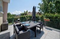 Le Bach - 5 min from Lake Annecy Terrace & Parking by ImmoConciergerie - Chambres d'hôtes Annecy